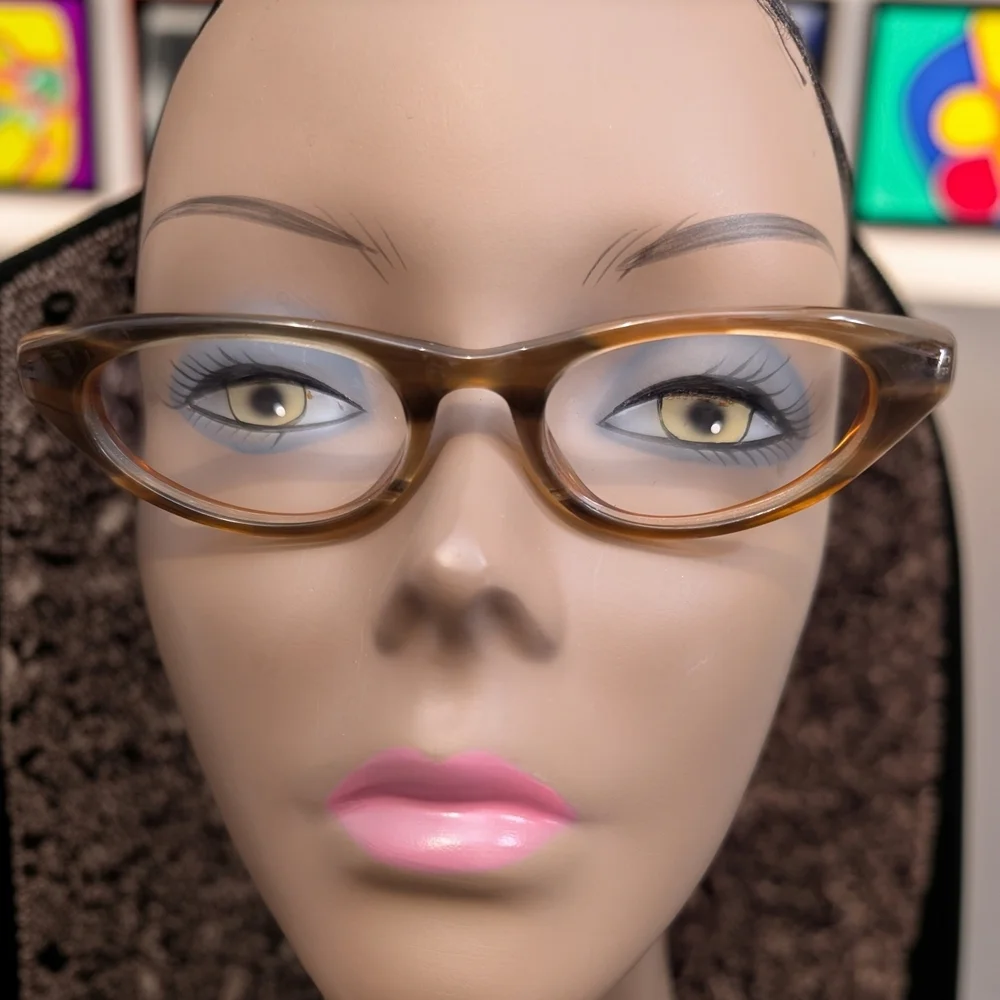 Stylish Tom Ford Cat-Eye Glasses